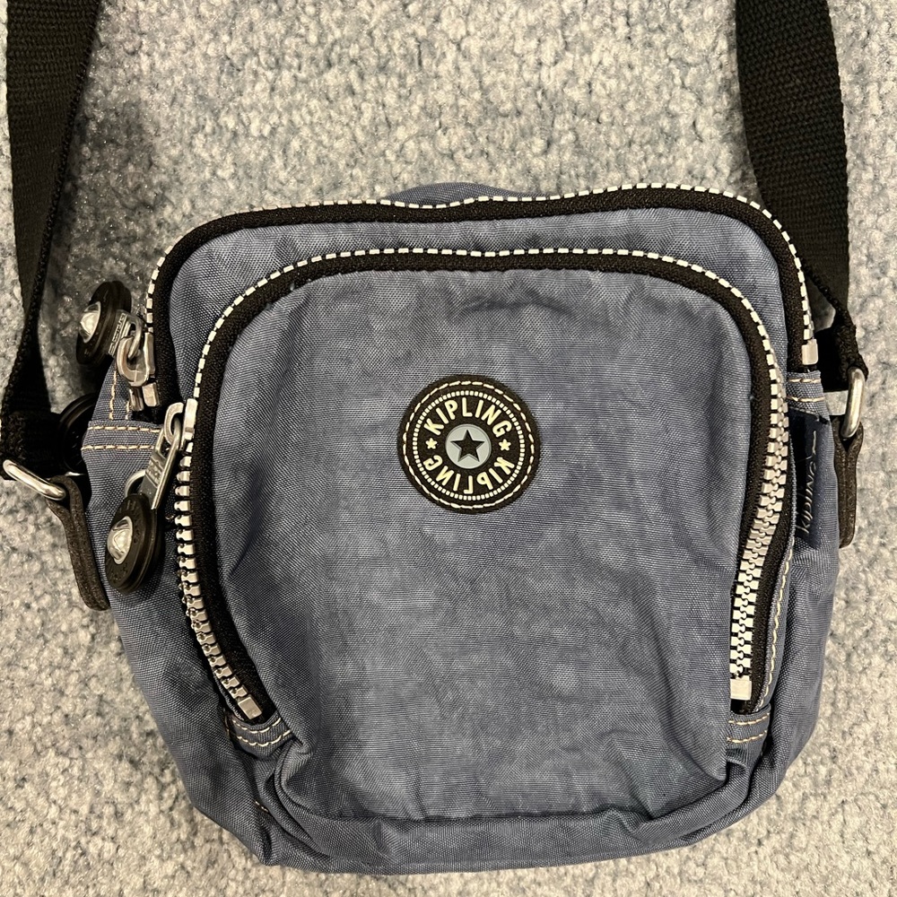 Kipling crossbody bag like new